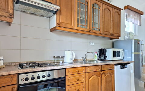 Nadalina: Interior Design, Wohnung, Balkon, Hartholz, Holzbeize, Holzboden, Geländer, Daylighting, Hotel, Penthouse