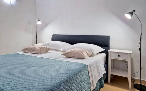 Nadalina: Interior Design, Wohnung, Balkon, Hartholz, Holzbeize, Holzboden, Geländer, Daylighting, Hotel, Penthouse