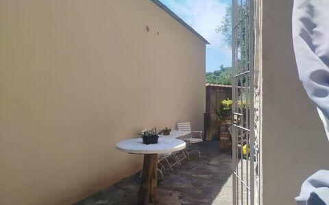 Piazzetta Che Non C'Era: Interior Design, Wohnung, Balkon, Hartholz, Holzbeize, Holzboden, Geländer, Daylighting, Hotel, Penthouse