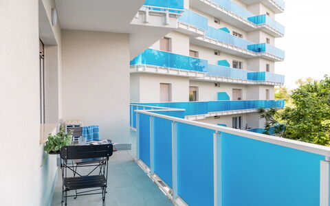 Suite Pineta: Blau, Wohnung, Verbundwerkstoff, Balkon, Eigentumswohnung, Hotel