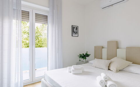 Suite Pineta: Möbel, Interior Design, Wand, Bett, Fussboden, Holz, Flooring, Schlafzimmer, Zimmer, Zuhause