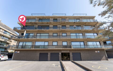 Zandstuyver Close by the Sea: Gebäude, Wohnung, Eigentumswohnung, Geschäftshaus, Mischnutzung, Balkon, Hotel