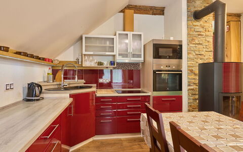 Stodola: Küche, Interior Design, Möbel, Flooring, Countertop, Holz, Fussboden, Cabinetry, Decke, Küchengerät