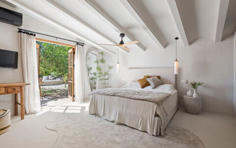 Prana: Decke, Interior Design, Flooring, Fussboden, Schlafzimmer, Beleuchtung, Zuhause, Möbel, Bett, Zimmer