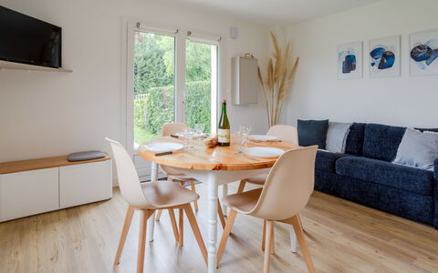 Les Ducs de Normandie: Resort, Schwimmbad, Estate, Schatten, Landscaping, Eco Hotel, Hotel, Villa
