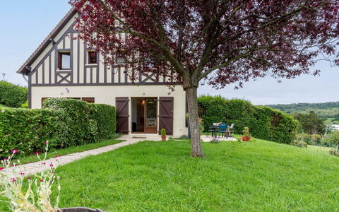 Les Ducs de Normandie: Resort, Schwimmbad, Estate, Schatten, Landscaping, Eco Hotel, Hotel, Villa