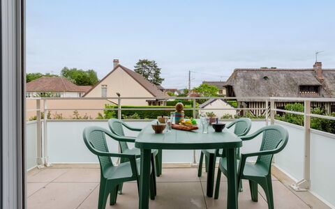 Opaline: Resort, Schwimmbad, Estate, Schatten, Landscaping, Eco Hotel, Hotel, Villa