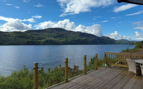 Loch Ness Hamptons Lodge: Resort, Schwimmbad, Estate, Schatten, Landscaping, Eco Hotel, Hotel, Villa