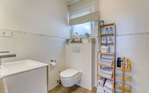 Providenca: Flooring, Interior Design, Armatur, Fussboden, Badezimmer, Zapfhahn, Installation, Zuhause, Zimmer, Fliese