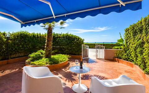 Il Favollo: Resort, Eco Hotel, Schatten, Gartenmöbel, Schwimmbad, Hotel, Balkon, Zimmerpflanze