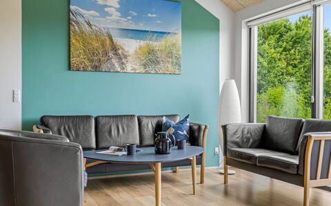 Anabel - 800M from the Sea: Möbel, Flooring, Holz, Interior Design, Fussboden, Holzboden, Wohnzimmer, Tabelle, Zuhause, Couch