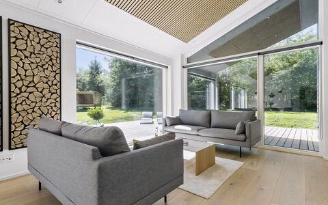 Theodora - 600M from the Sea: Flooring, Interior Design, Fussboden, Möbel, Holz, Couch, Holzboden, Wohnzimmer, Zuhause, Decke