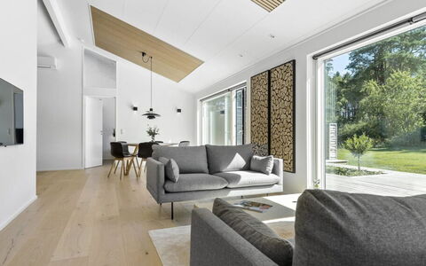 Theodora - 600M from the Sea: Interior Design, Flooring, Fussboden, Wand, Holz, Decke, Holzboden, Möbel, Wohnzimmer, Zuhause