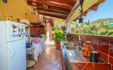 Cas Pobler: Zimmerpflanze, Blumentopf, Resort, Holzbeize, Stuhl, Schatten, Eco Hotel, Hazienda, Hinterhof, Balkon