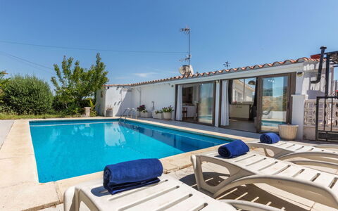 Tali: Schwimmbad, Resort, Zuhause, Eco Hotel, Estate, Terrasse, Villa, Hof, Design, Gartenmöbel