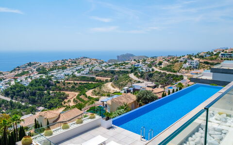 Blue Infinity i: Schwimmbad, Resort, Zuhause, Eco Hotel, Estate, Terrasse, Villa, Hof, Design, Gartenmöbel