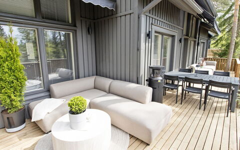 Villa Viktoria: Schwimmbad, Resort, Zuhause, Eco Hotel, Estate, Terrasse, Villa, Hof, Design, Gartenmöbel