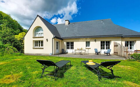 Les Cerisiers: Schwimmbad, Resort, Zuhause, Eco Hotel, Estate, Terrasse, Villa, Hof, Design, Gartenmöbel
