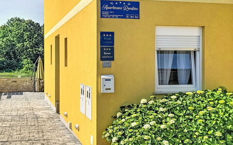 Novigrad (Istra) 142: Schwimmbad, Resort, Zuhause, Eco Hotel, Estate, Terrasse, Villa, Hof, Design, Gartenmöbel