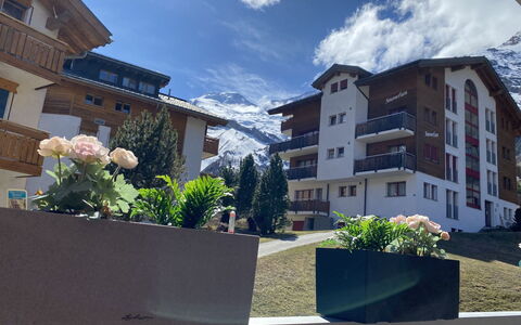 Snowfun B: Wohnung, Bergdorf, Balkon, Hotel, Alpen