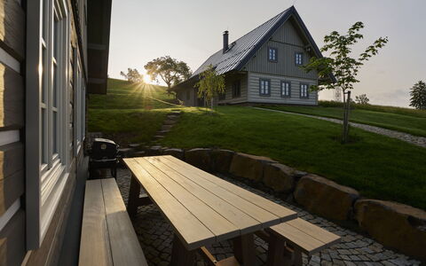 Raz: Balkon, Villa
