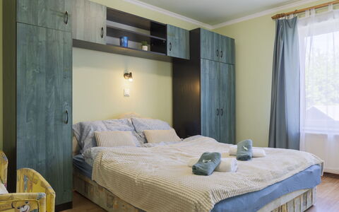 Luca: Balkon, Villa