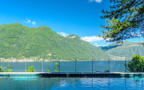 Nesso 10: Balkon, Villa