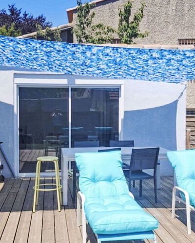 Impasse des Cabanons: Interior Design, Flooring, Fussboden, Decke, Wohnung, Schatten, Stuhl, Light Fixture, Lampe, Zimmerpflanze
