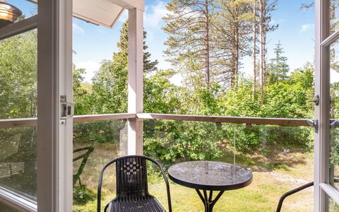 Stanko - 300M from the Sea: Interior Design, Möbel, Stuhl, Veranda, Glas, Holzbeize, Schatten, Hartholz, Balkon, Deck