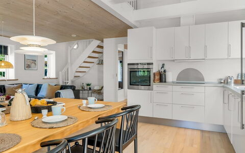 Stanko - 300M from the Sea: Möbel, Interior Design, Flooring, Fussboden, Holzboden, Holz, Countertop, Decke, Küche, Light Fixture