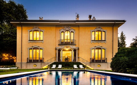Flor Grand Lake Villa: Fassade, Die Architektur, Zuhause, Estate, Villa, Villa, Formen, Balkon, Reflexion, Historisches Haus
