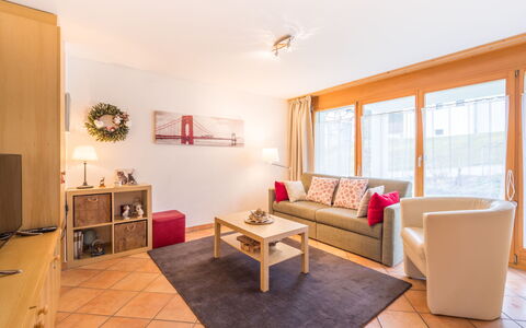 Val Mulin 14.1: Interior Design, Flooring, Möbel, Fussboden, Decke, Couch, Zimmer, Wohnzimmer, Wohnung