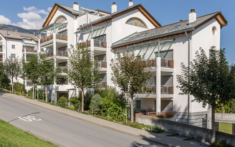 Val Mulin 14.1: Auffahrt, Balkon