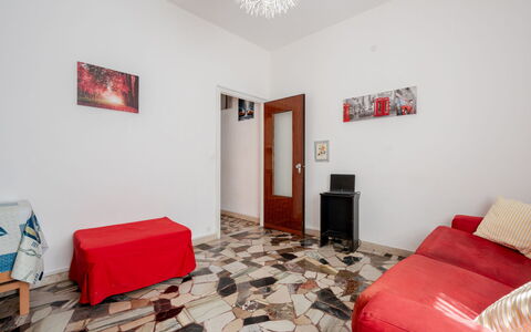 A Cà du Piero: Flooring, Fussboden, Interior Design, Zimmer, Decke, Wohnung, Möbel, Wohnzimmer, Teppich, Holzboden