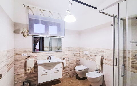 Archi 6: Flooring, Armatur, Interior Design, Fussboden, Sinken, Badezimmer, Zapfhahn, Installation, Toilette, Zuhause