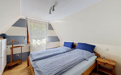 Schömbs: Holz, Schlafzimmer, Zuhause, Bett, Haus, Möbel, Bettrahmen, Bettdecke, Bedding, Kissen