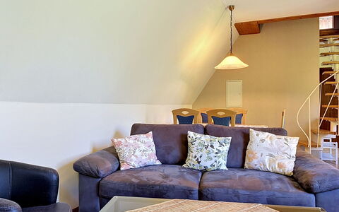 Schömbs: Möbel, Interior Design, Flooring, Fussboden, Couch, Wand, Zimmer, Decke, Holz, Wohnzimmer