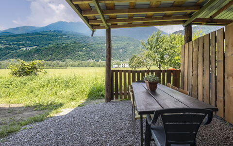 Isola Verde Garden Home: Bergforms, Hügel, Berg, Veranda, Ländliches Gebiet, Grundstueck, Gebirge, Bergstation, Hütte, Senke