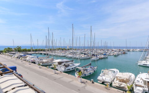 Al Porto: Yachthafen, Boot, Watercraft, Hafen, Meer, Mast, Dock, Boote Und Boating - Geräte Und Materialien, Hafen