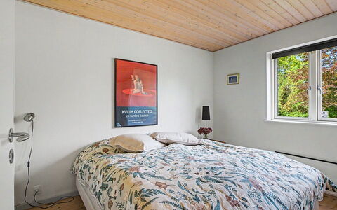 Zelda - 275M from the Sea: Interior Design, Bett, Schlafzimmer, Wand, Möbel, Flooring, Holz, Decke, Fussboden, Bettdecke