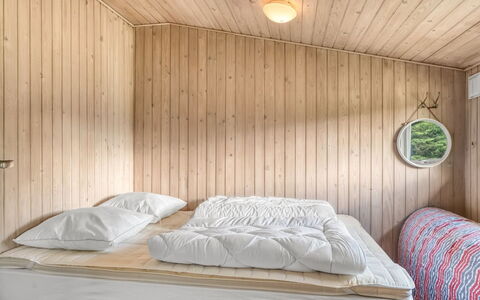 Lucian - from the Sea: Schlafzimmer, Holz, Interior Design, Fussboden, Flooring, Bett, Decke, Bettdecke, Bedding, Möbel