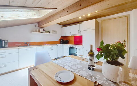 Holzegger: Interior Design, Holz, Flooring, Decke, Möbel, Fussboden, Zimmer, Küche, Countertop, Zuhause