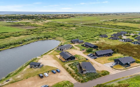 Gundina - from the Sea: Resort, Estate, Hazienda, Balkon, Ferienort, Schwimmbad, Hotel, Strandresort, Landscaping