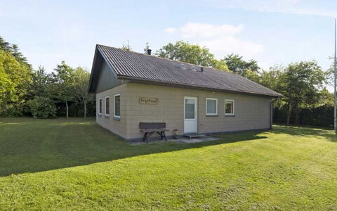 Adisl - 300M to the Fjord: Resort, Estate, Hazienda, Balkon, Ferienort, Schwimmbad, Hotel, Strandresort, Landscaping