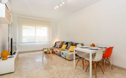 Ribera: Flooring, Fussboden, Interior Design, Wohnung, Decke, Möbel, Zimmer, Wohnzimmer, Couch, Holzboden