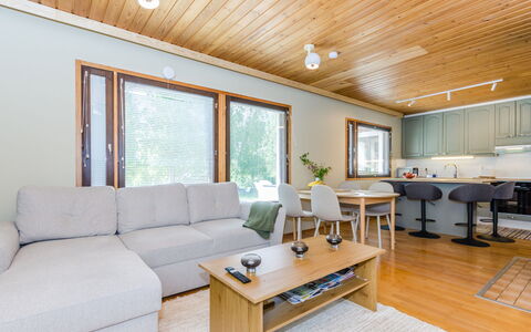Mäntylä: Resort, Estate, Hazienda, Balkon, Ferienort, Schwimmbad, Hotel, Strandresort, Landscaping