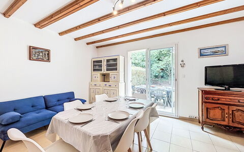 Maison Clos de Kermilienne: Resort, Estate, Hazienda, Balkon, Ferienort, Schwimmbad, Hotel, Strandresort, Landscaping