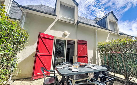 Maison Clos de Kermilienne: Resort, Estate, Hazienda, Balkon, Ferienort, Schwimmbad, Hotel, Strandresort, Landscaping