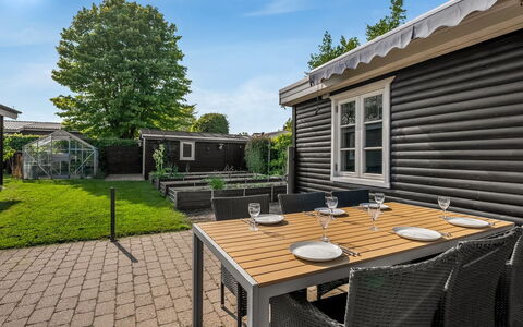 Asa - 500M from the Sea: Möbel, Holz, Interior Design, Flooring, Fussboden, Stuhl, Zimmer, Decke, Wohnzimmer, Wohnung