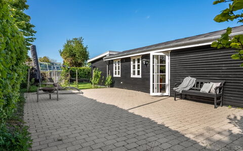 Asa - 500M from the Sea: Möbel, Holz, Interior Design, Flooring, Fussboden, Stuhl, Zimmer, Decke, Wohnzimmer, Wohnung